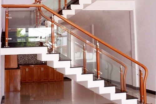 Cầu thang gỗ inox
